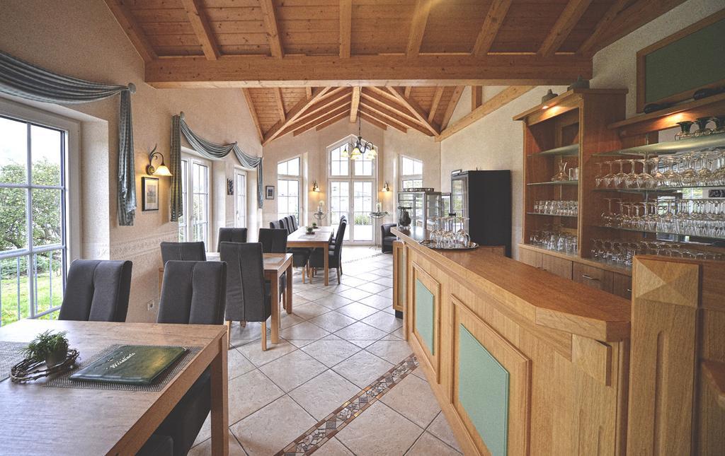 Wein & Gaestehaus Rosenlay Lieser Bagian luar foto
